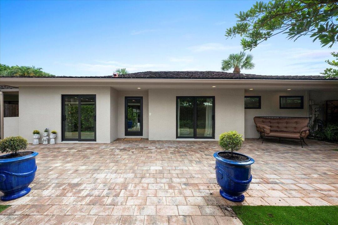 For Sale: $1,295,000 (4 beds, 4 baths, 2170 Square Feet)