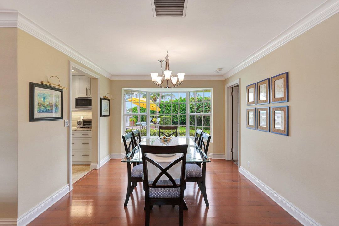 For Sale: $2,450,000 (3 beds, 2 baths, 1664 Square Feet)