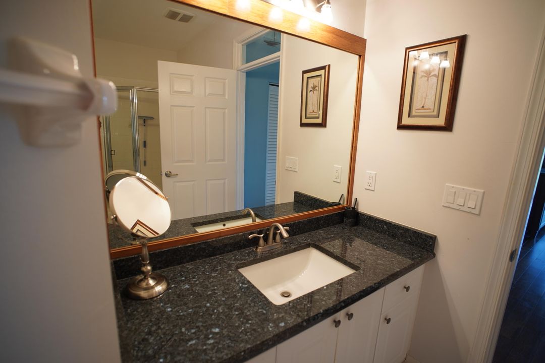 Activo con contrato: $4,000 (3 camas, 2 baños, 2067 Pies cuadrados)