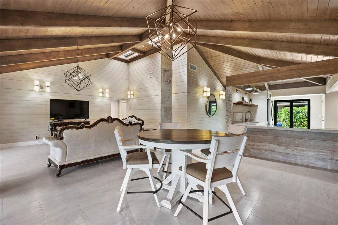 For Sale: $1,295,000 (4 beds, 4 baths, 2170 Square Feet)