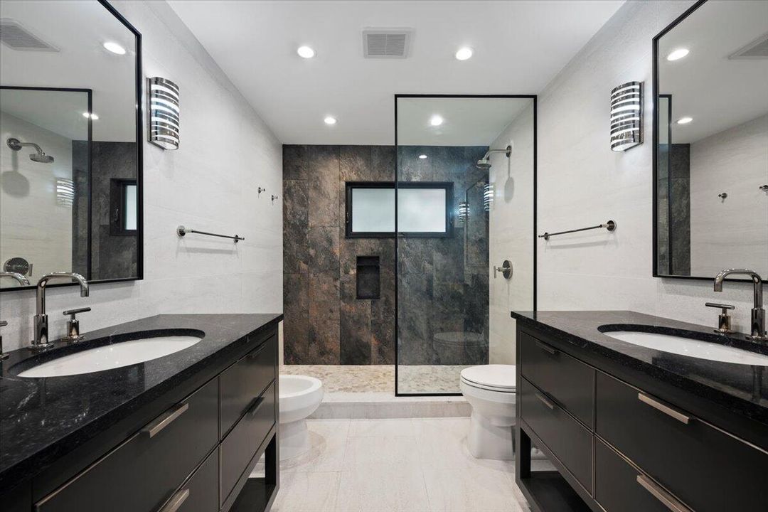 For Sale: $1,295,000 (4 beds, 4 baths, 2170 Square Feet)