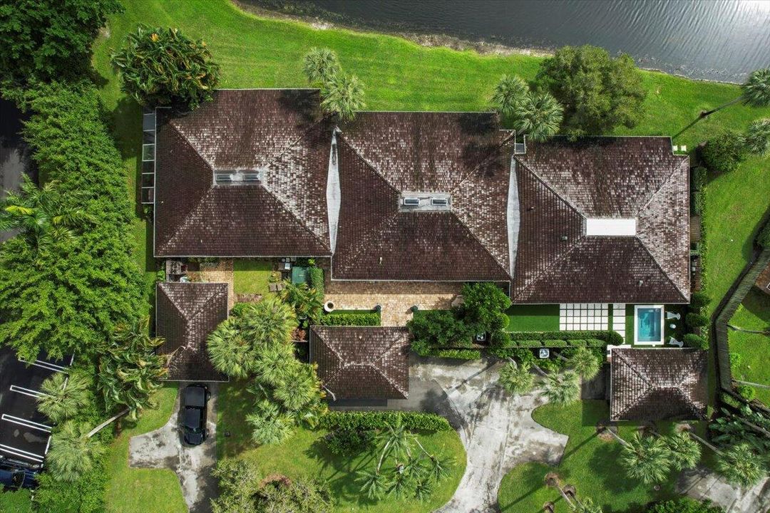 For Sale: $1,295,000 (4 beds, 4 baths, 2170 Square Feet)