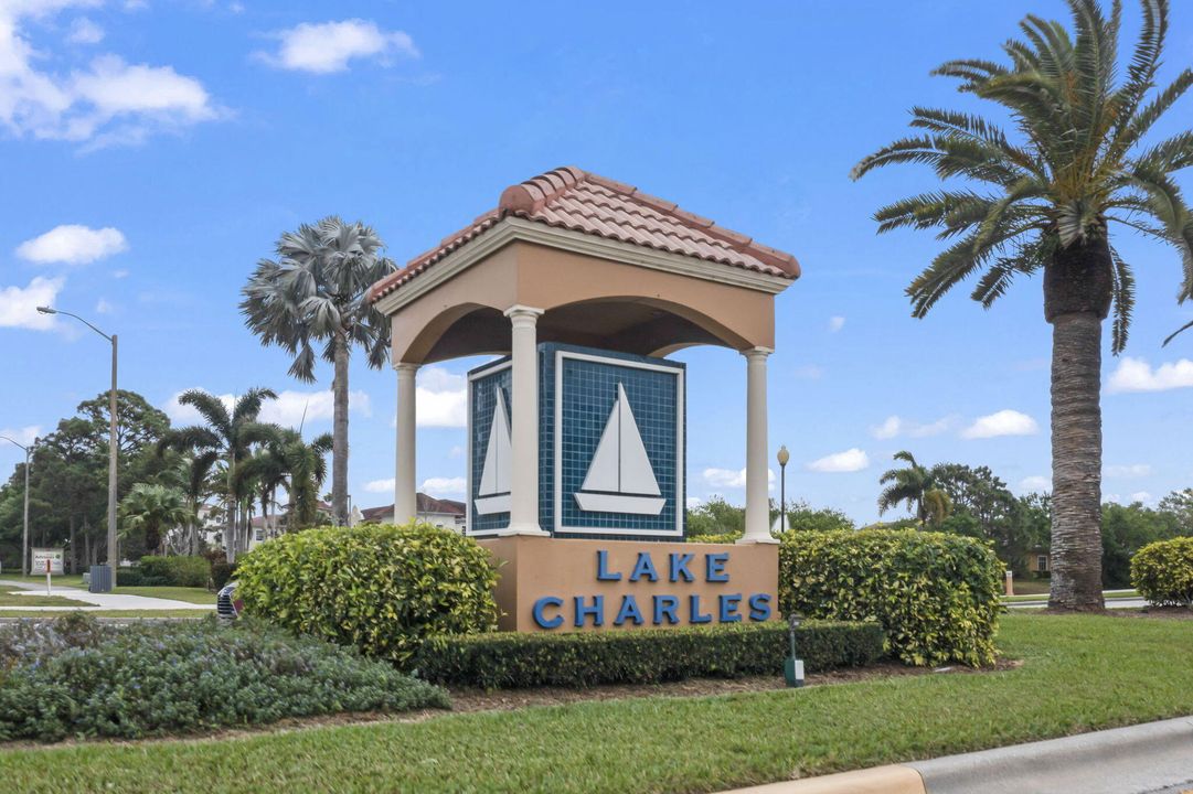 For Sale: $339,900 (3 beds, 2 baths, 2139 Square Feet)