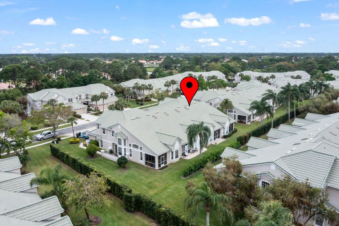 For Sale: $339,900 (3 beds, 2 baths, 2139 Square Feet)