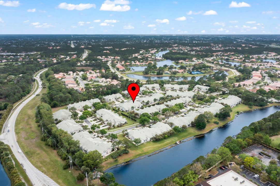 For Sale: $339,900 (3 beds, 2 baths, 2139 Square Feet)