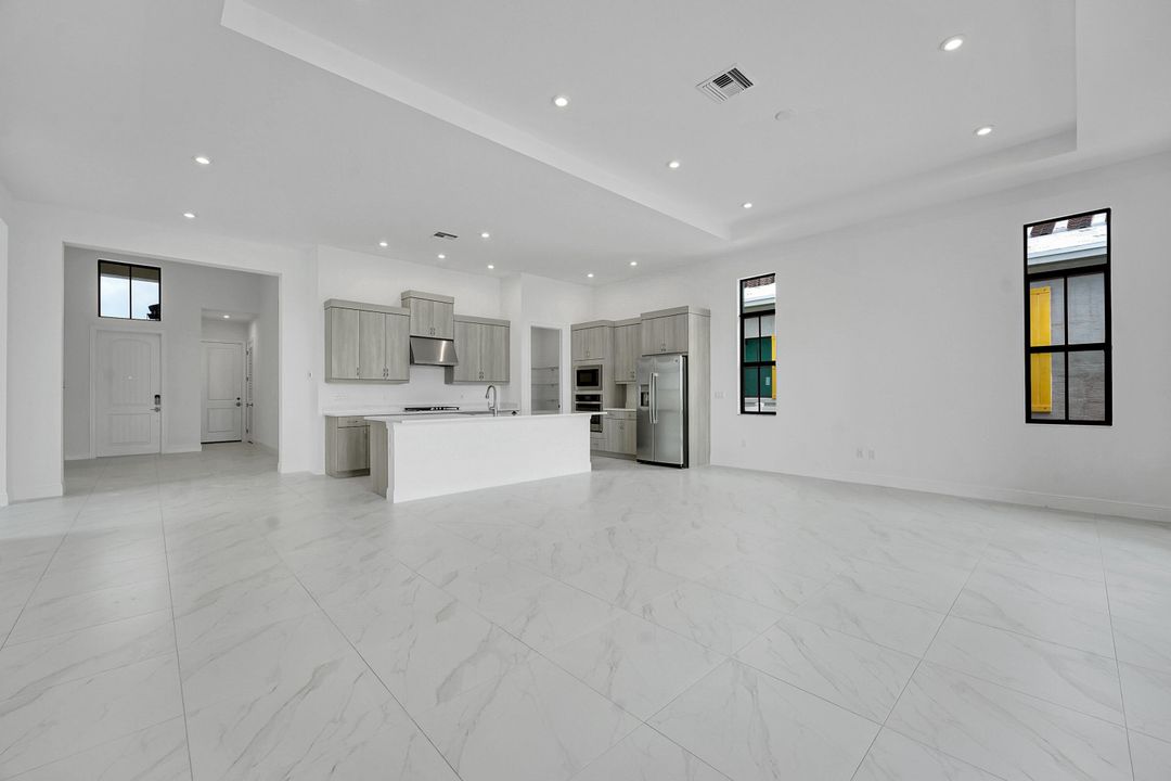 For Rent: $5,000 (3 beds, 3 baths, 2196 Square Feet)