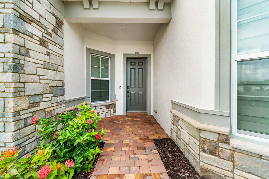 For Sale: $1,250,000 (3 beds, 2 baths, 2669 Square Feet)