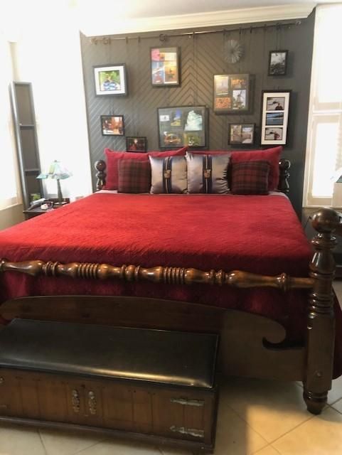 Под контрактом: $2,700 (3 спален, 2 ванн, 1390 Квадратных фут)