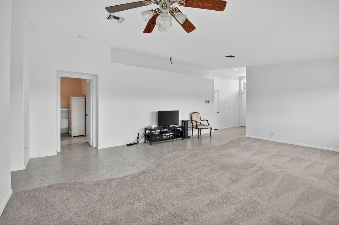 На продажу: $444,000 (2 спален, 2 ванн, 1624 Квадратных фут)