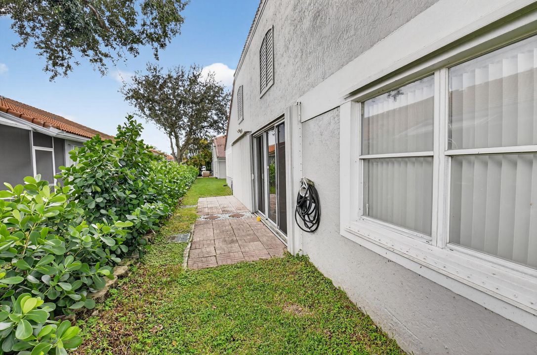 На продажу: $444,000 (2 спален, 2 ванн, 1624 Квадратных фут)