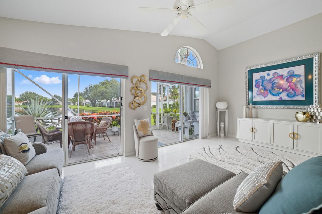 合同活跃: $6,000 (3 贝兹, 2 浴室, 2049 平方英尺)