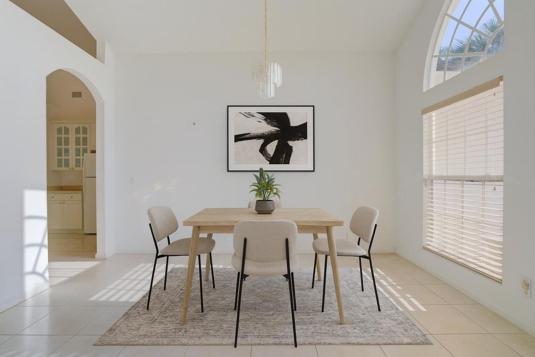 待售: $620,000 (5 贝兹, 3 浴室, 2755 平方英尺)