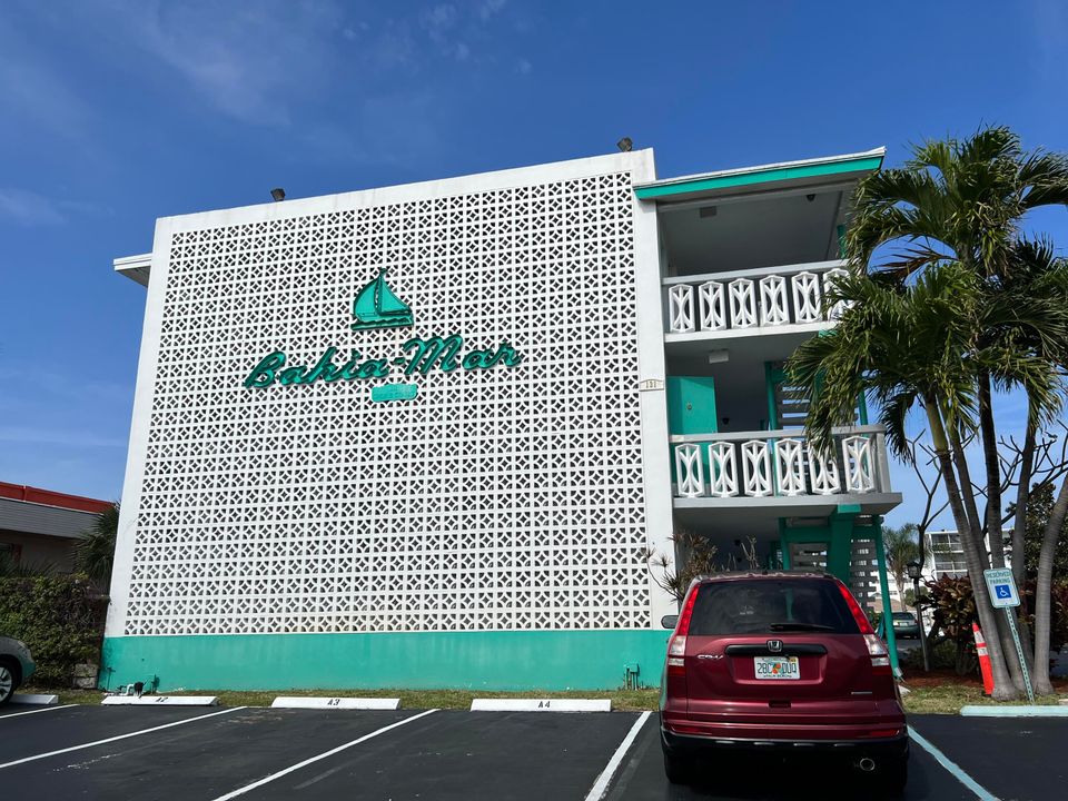 Recently Rented: $1,595 (1 beds, 1 baths, 172 Square Feet)