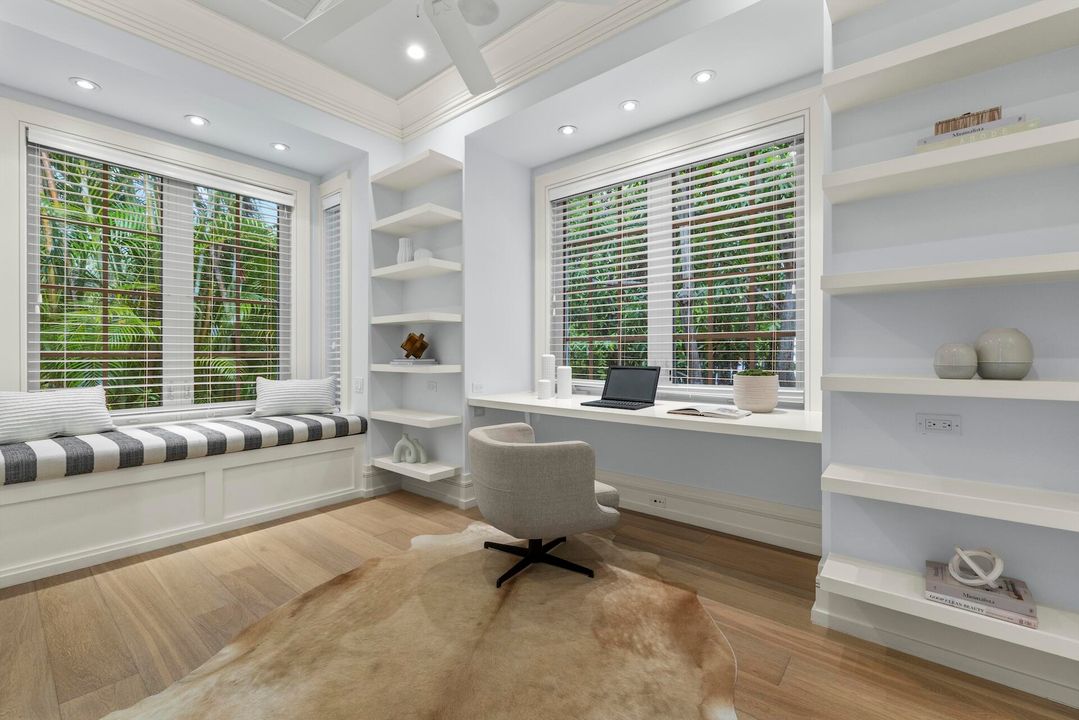 For Sale: $3,895,000 (3 beds, 3 baths, 2582 Square Feet)