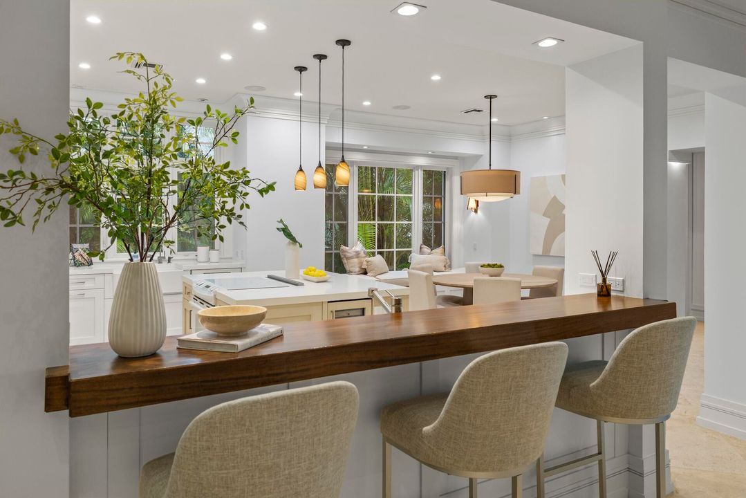 For Sale: $3,895,000 (3 beds, 3 baths, 2582 Square Feet)