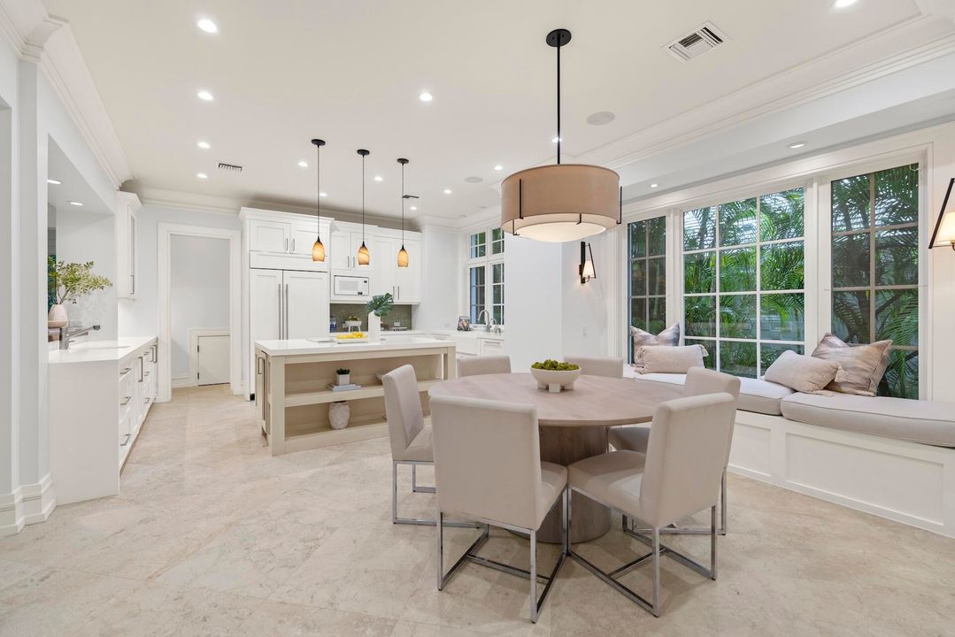 For Sale: $3,895,000 (3 beds, 3 baths, 2582 Square Feet)