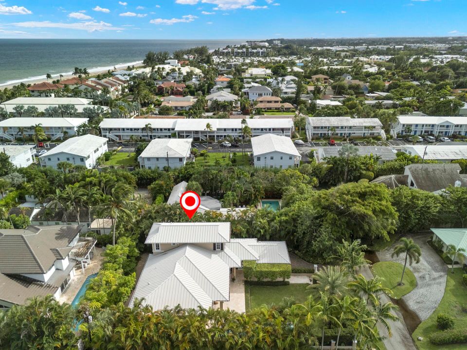 For Sale: $3,895,000 (3 beds, 3 baths, 2582 Square Feet)