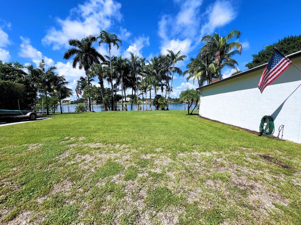 出租: $9,000 (2 贝兹, 1 浴室, 1100 平方英尺)