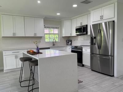 For Sale: $1,050,000 (3 beds, 2 baths, 2104 Square Feet)