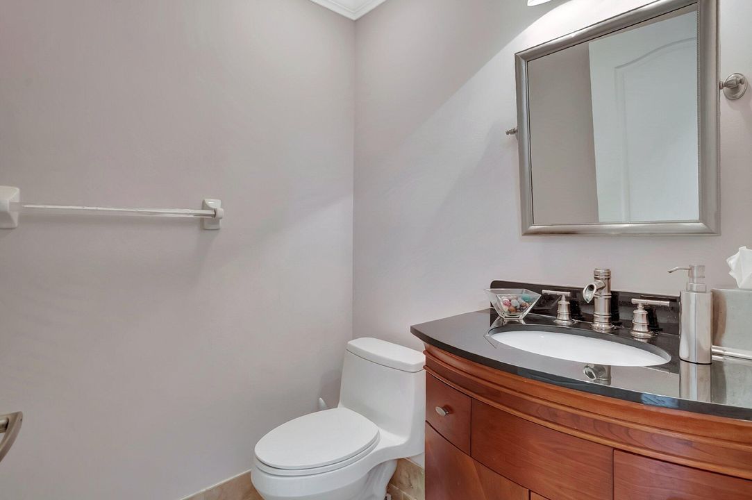 待售: $875,000 (4 贝兹, 2 浴室, 2552 平方英尺)