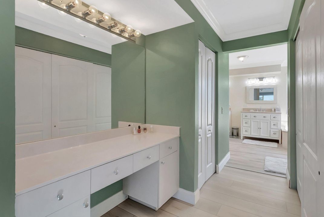 待售: $875,000 (4 贝兹, 2 浴室, 2552 平方英尺)