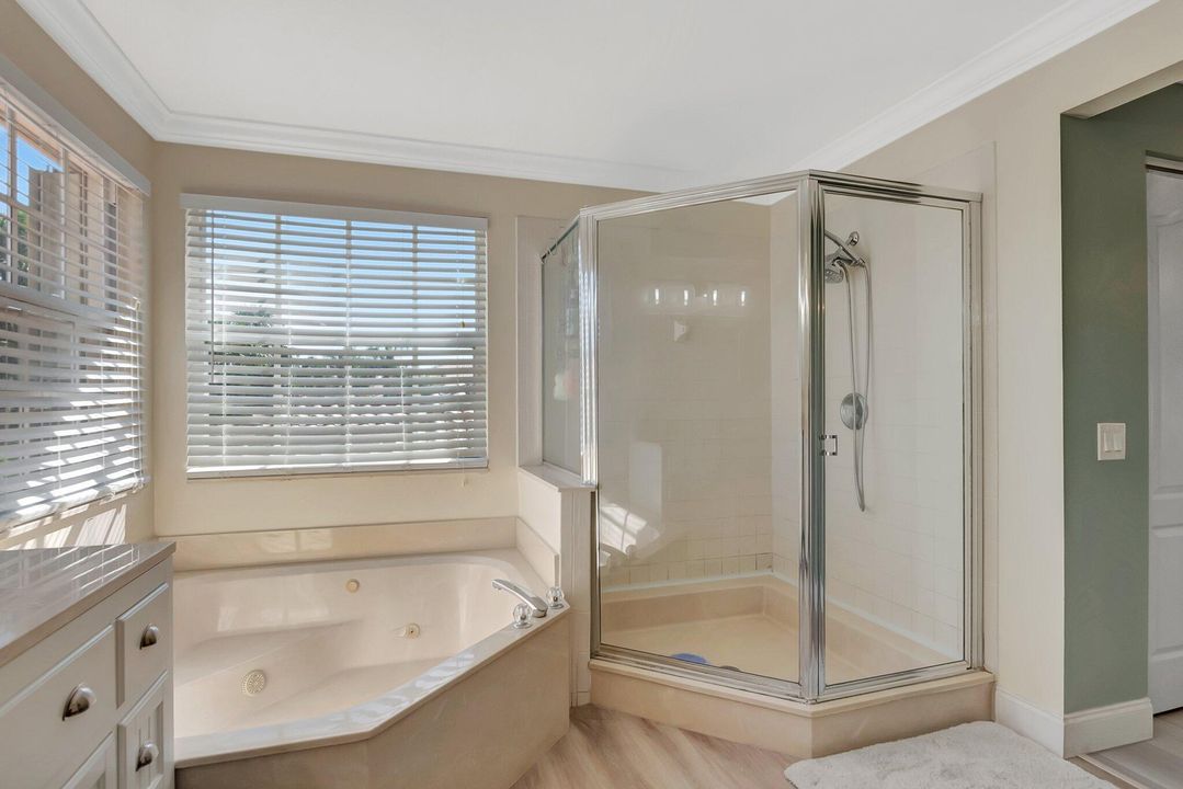 待售: $875,000 (4 贝兹, 2 浴室, 2552 平方英尺)