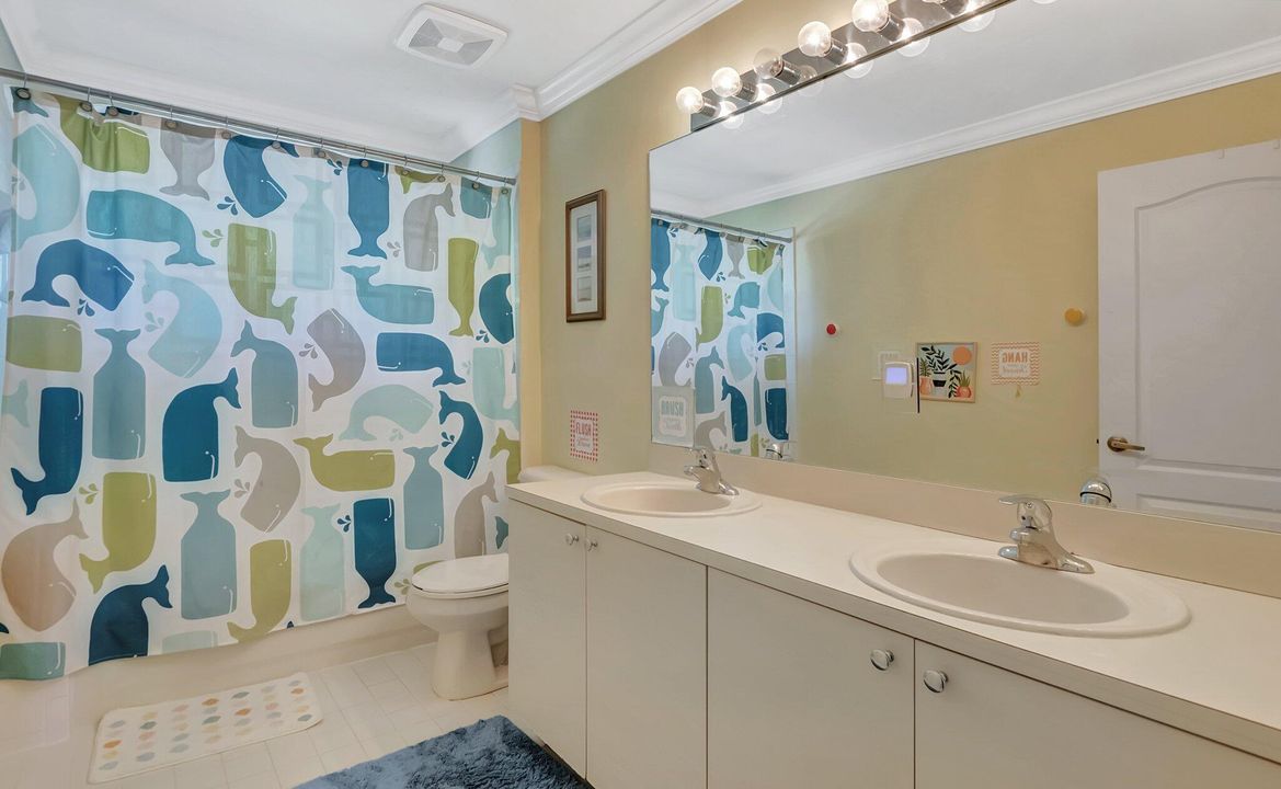 待售: $875,000 (4 贝兹, 2 浴室, 2552 平方英尺)