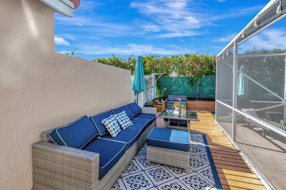 待售: $875,000 (4 贝兹, 2 浴室, 2552 平方英尺)