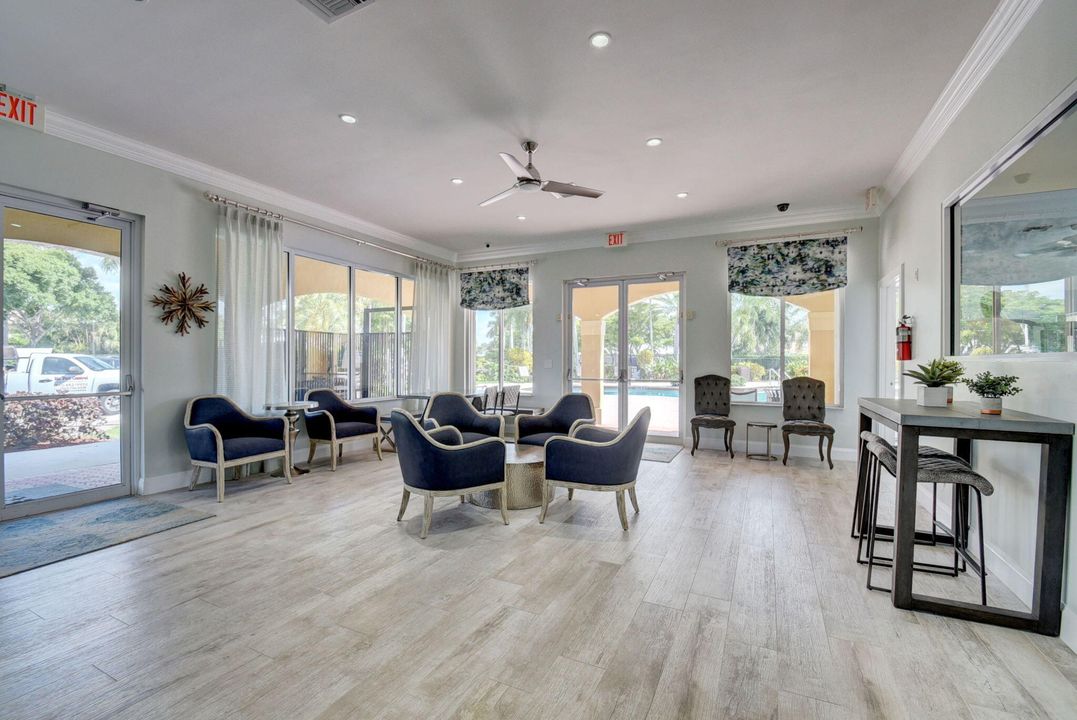 待售: $875,000 (4 贝兹, 2 浴室, 2552 平方英尺)