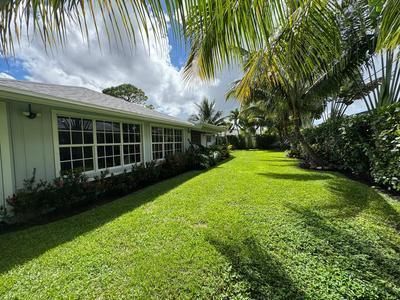 For Sale: $1,050,000 (3 beds, 2 baths, 2104 Square Feet)