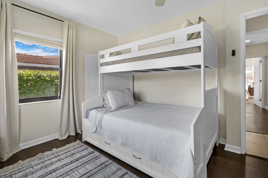 Active With Contract: $1,350,000 (3 beds, 2 baths, 1549 Square Feet)