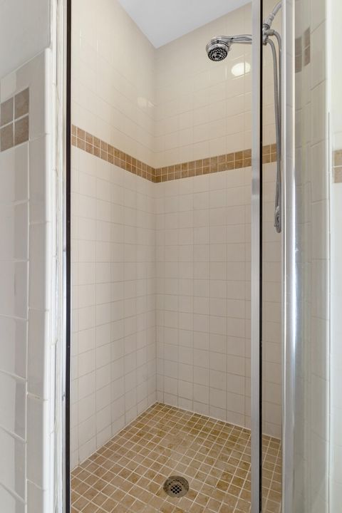 Active With Contract: $1,350,000 (3 beds, 2 baths, 1549 Square Feet)