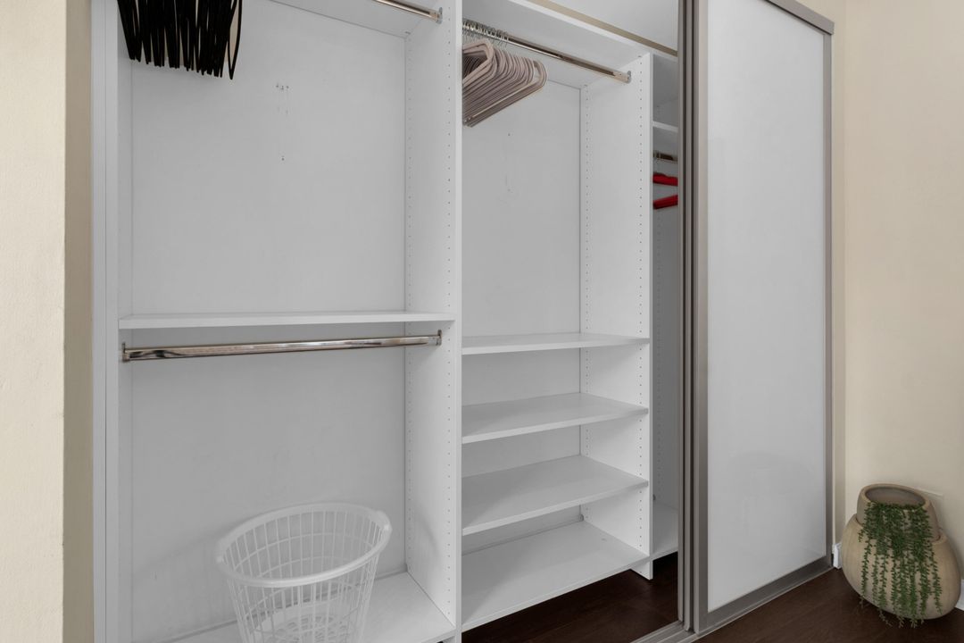 Active With Contract: $1,350,000 (3 beds, 2 baths, 1549 Square Feet)