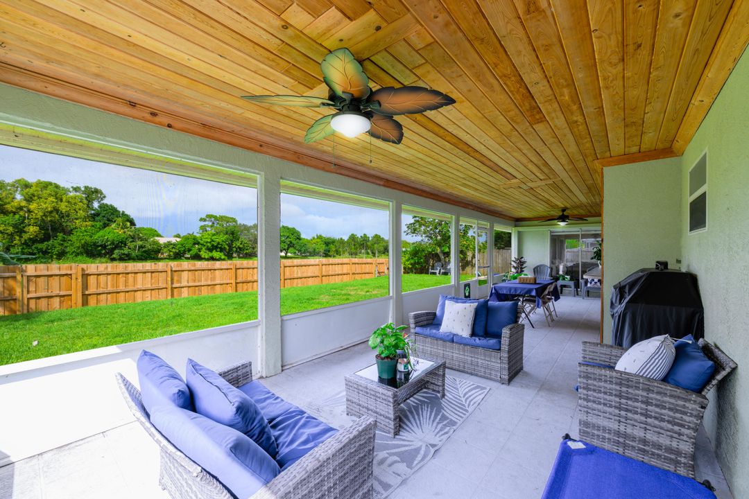 合同活跃: $369,000 (3 贝兹, 2 浴室, 1636 平方英尺)