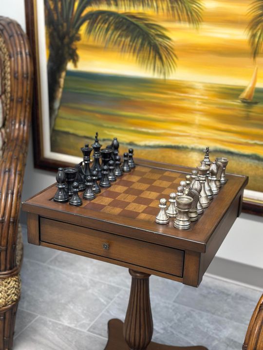 待售: $135,000 (1 贝兹, 1 浴室, 646 平方英尺)