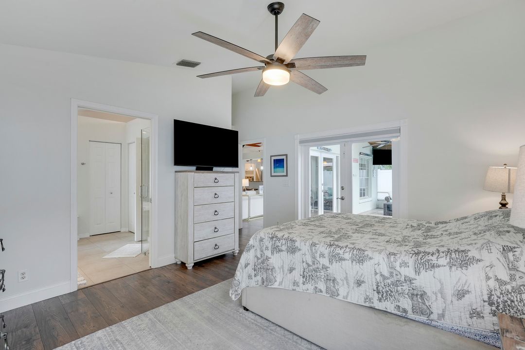 合同活跃: $629,900 (3 贝兹, 2 浴室, 1374 平方英尺)