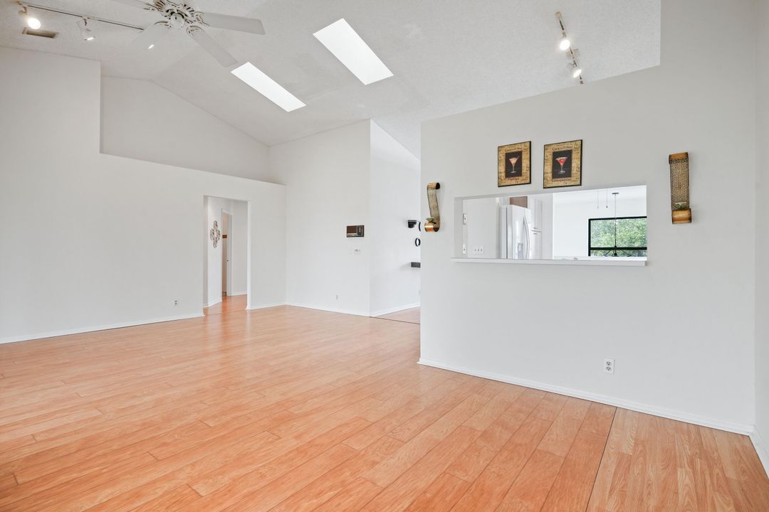 For Rent: $2,500 (3 beds, 2 baths, 1679 Square Feet)