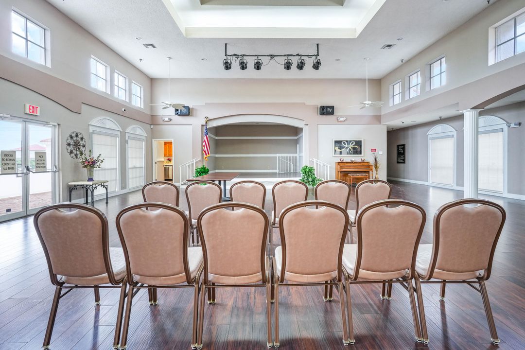 For Rent: $2,500 (3 beds, 2 baths, 1679 Square Feet)