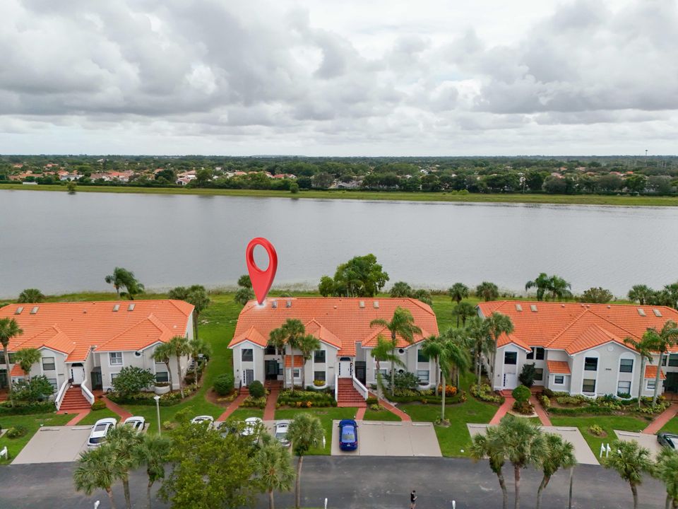 For Rent: $2,500 (3 beds, 2 baths, 1679 Square Feet)