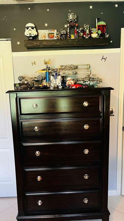 For Rent: $9,750 (4 beds, 2 baths, 2040 Square Feet)