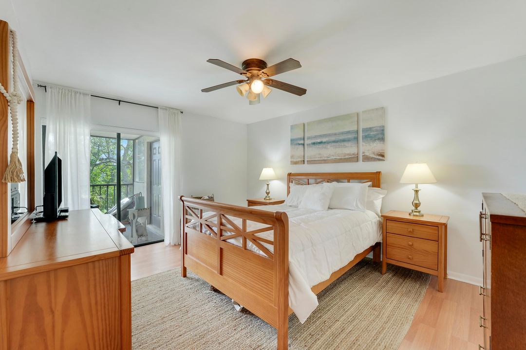 待售: $349,900 (2 贝兹, 2 浴室, 1244 平方英尺)