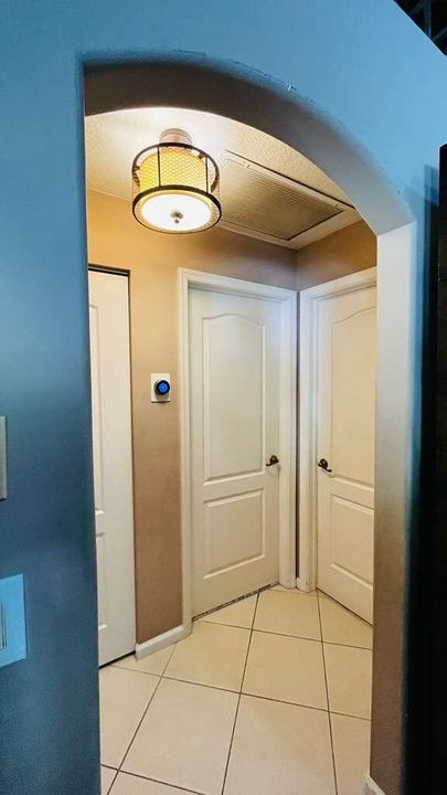 For Rent: $9,750 (4 beds, 2 baths, 2040 Square Feet)