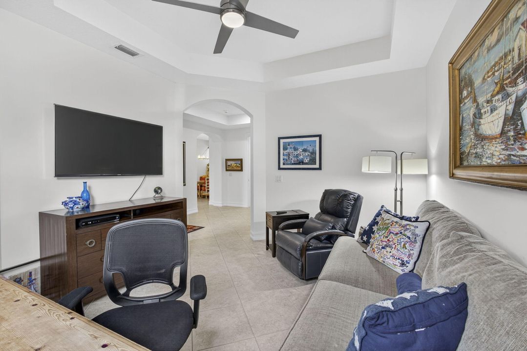 For Sale: $599,900 (2 beds, 2 baths, 2327 Square Feet)