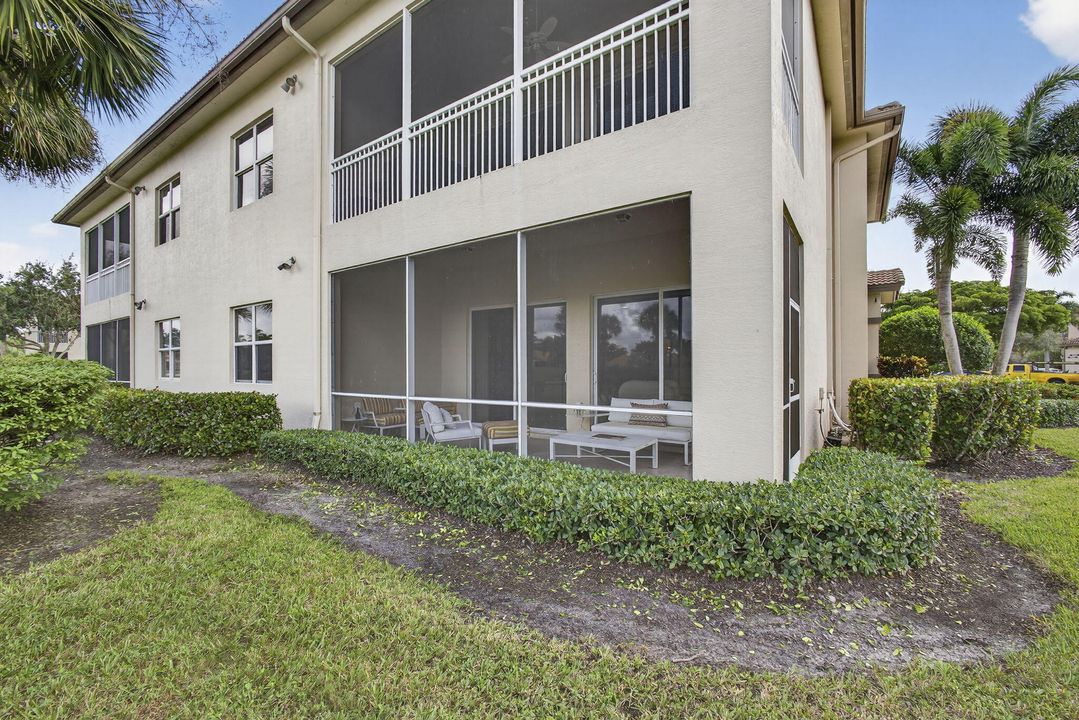 For Sale: $599,900 (2 beds, 2 baths, 2327 Square Feet)