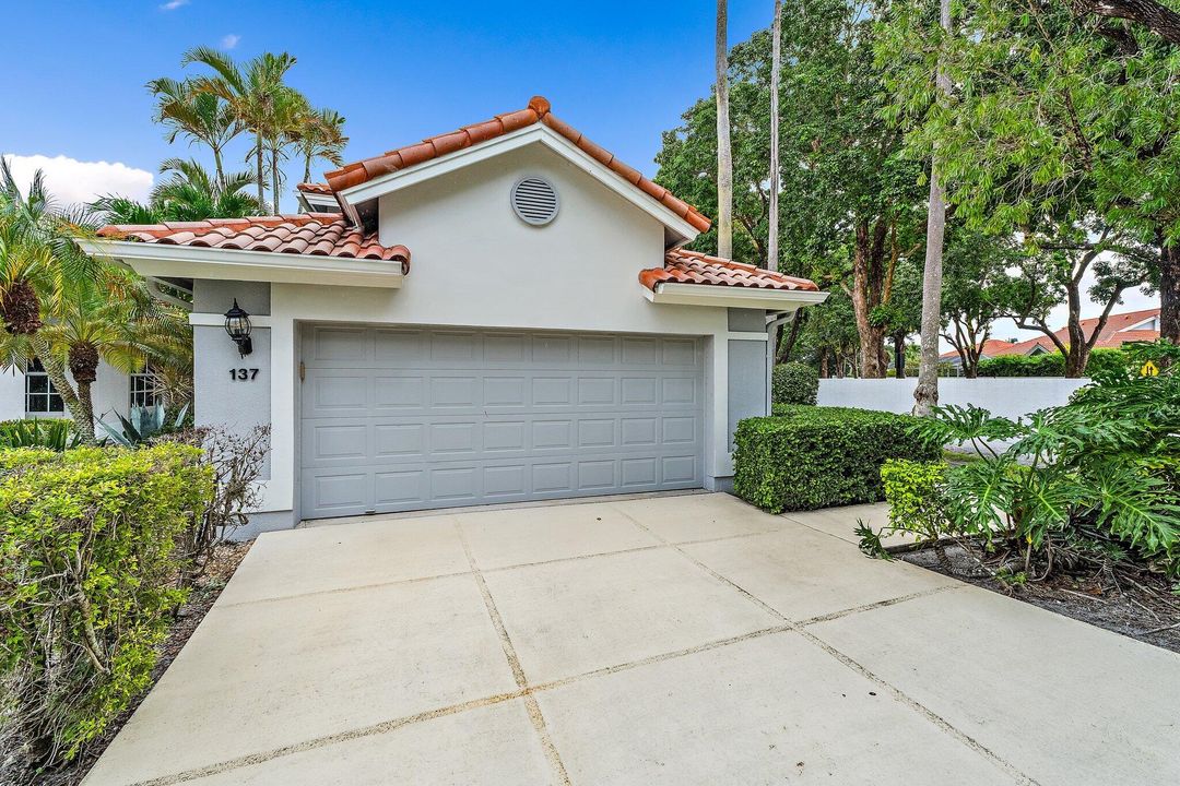 出租: $9,500 (3 贝兹, 2 浴室, 2344 平方英尺)