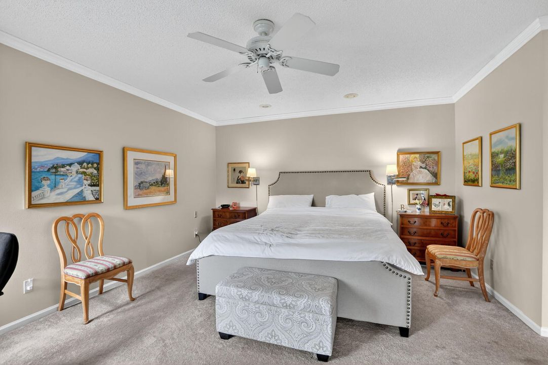 待售: $259,900 (2 贝兹, 2 浴室, 1458 平方英尺)