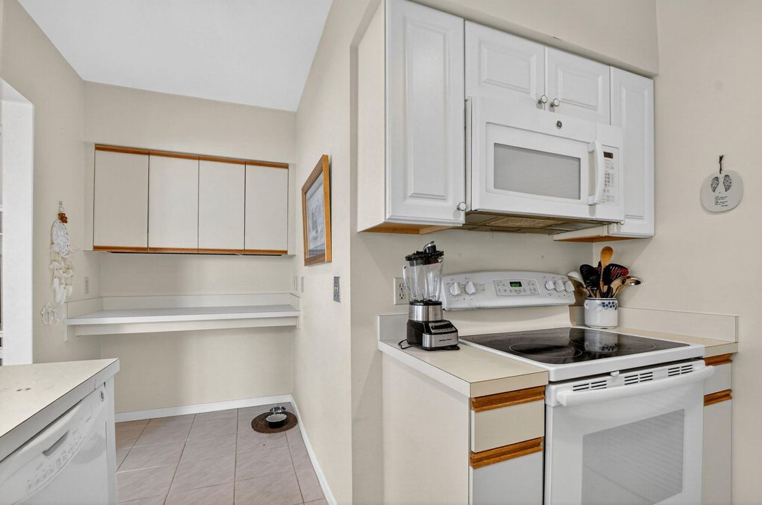 待售: $259,900 (2 贝兹, 2 浴室, 1458 平方英尺)