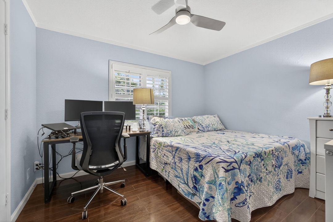 Active With Contract: $575,000 (3 beds, 2 baths, 1352 Square Feet)