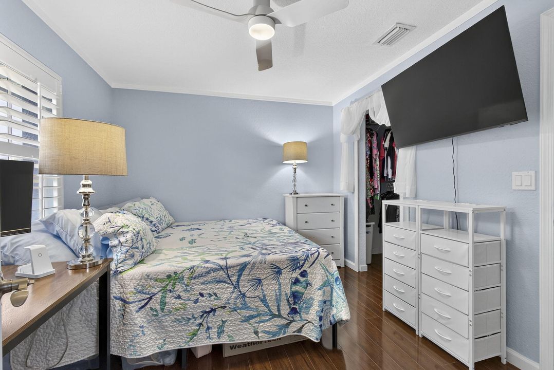 Active With Contract: $575,000 (3 beds, 2 baths, 1352 Square Feet)