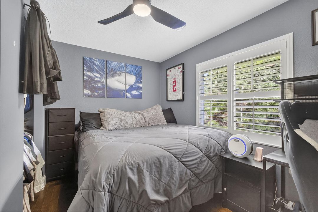 Active With Contract: $575,000 (3 beds, 2 baths, 1352 Square Feet)